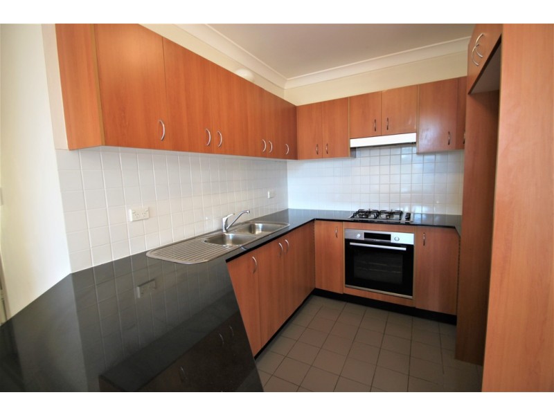 32/18 Cecilia Street, Marrickville NSW 2204