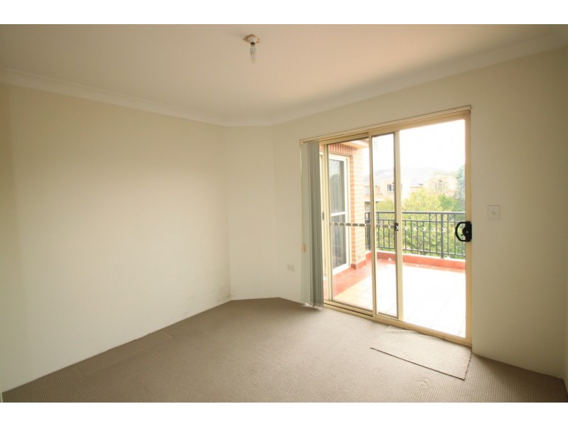 32/18 Cecilia Street, Marrickville NSW 2204