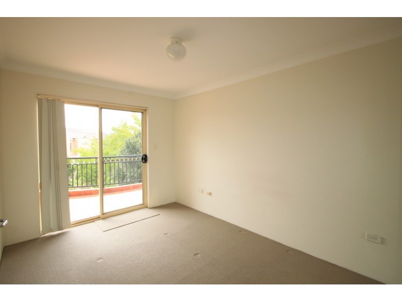32/18 Cecilia Street, Marrickville NSW 2204