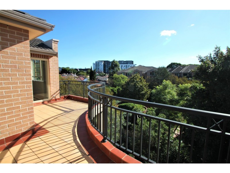 32/18 Cecilia Street, Marrickville NSW 2204