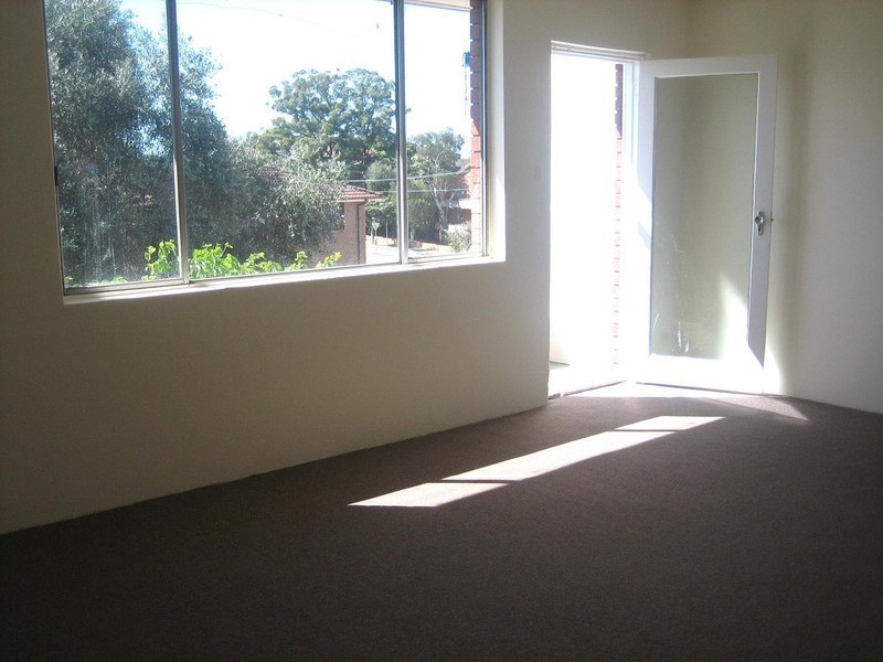 8/64 Northumberland Road, Auburn NSW 2144