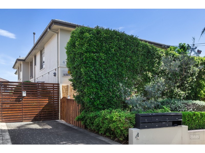 2/4 Marcia Street, Hurlstone Park NSW 2193