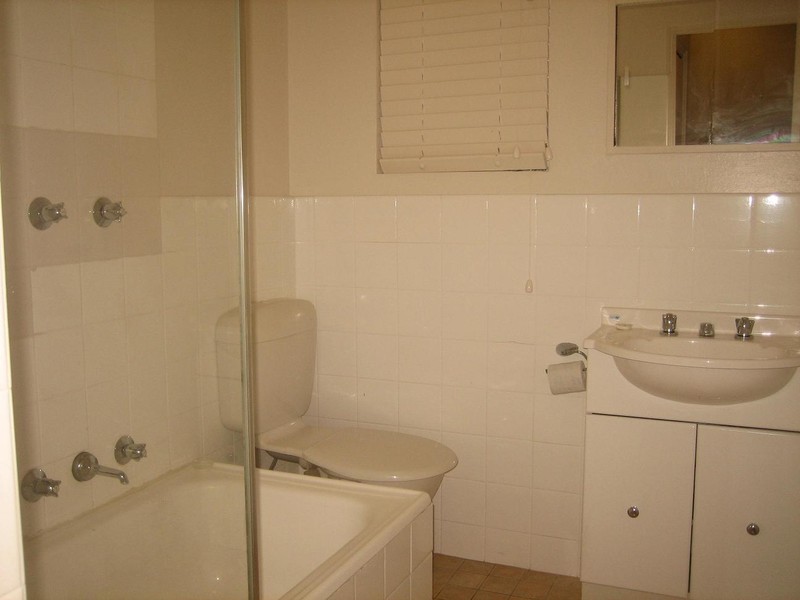 2/4 Marcia Street, Hurlstone Park NSW 2193