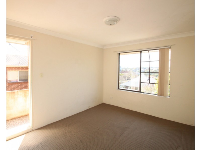 4/10 Rome Street, Canterbury NSW 2193