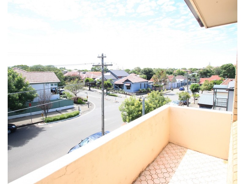 5/3 Moyes Street, Marrickville NSW 2204