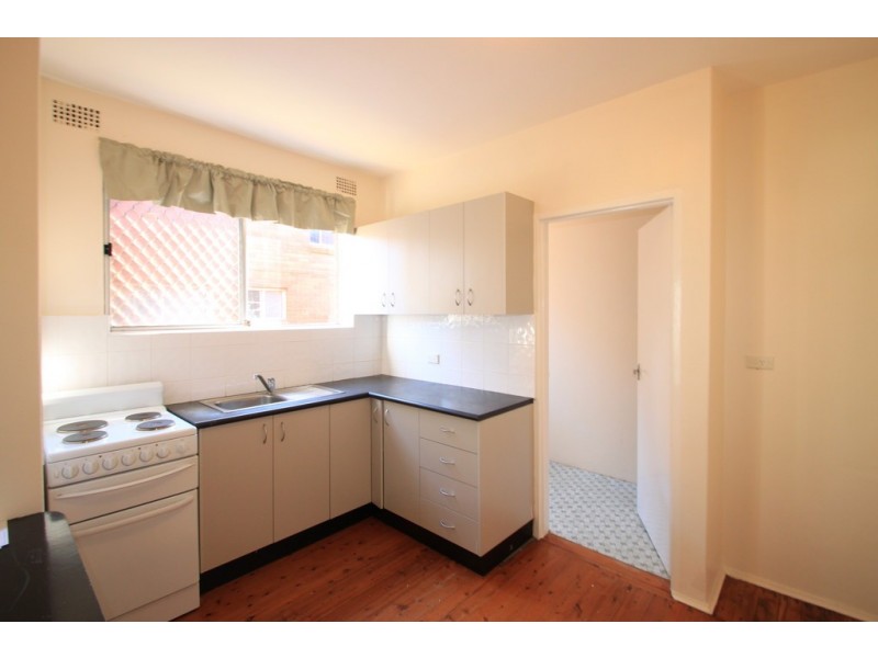 1/28 Ridgewell Street, Roselands NSW 2196