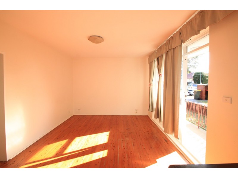 1/28 Ridgewell Street, Roselands NSW 2196