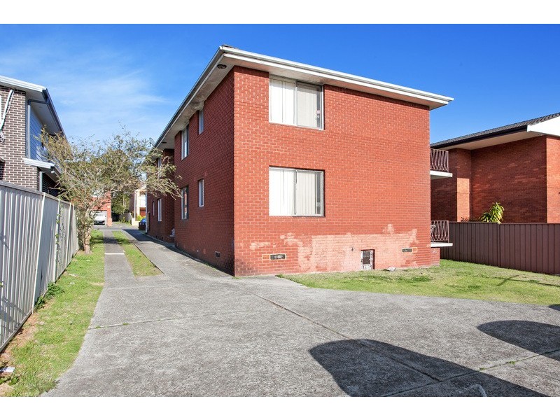 1/28 Ridgewell Street, Roselands NSW 2196