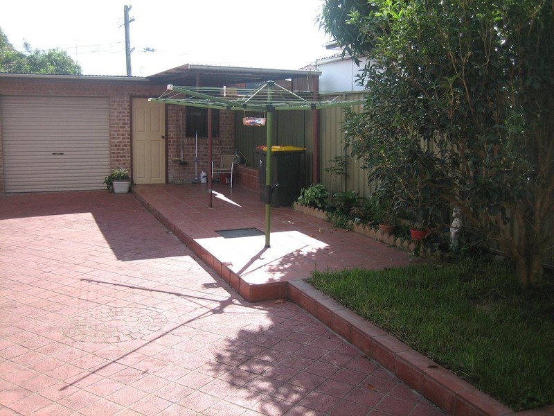 2A Cavey Street, Marrickville NSW 2204
