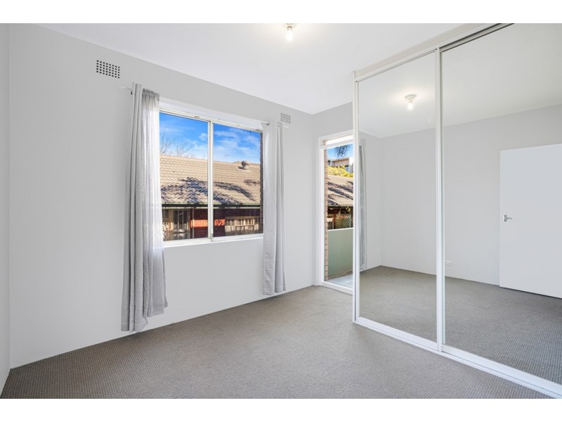 2/3 Bayley Street, Marrickville NSW 2204