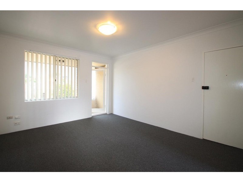 6/3 Moyes Street, Marrickville NSW 2204