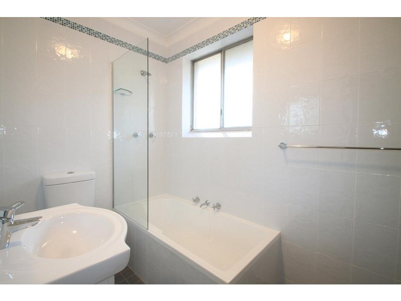 6/3 Moyes Street, Marrickville NSW 2204