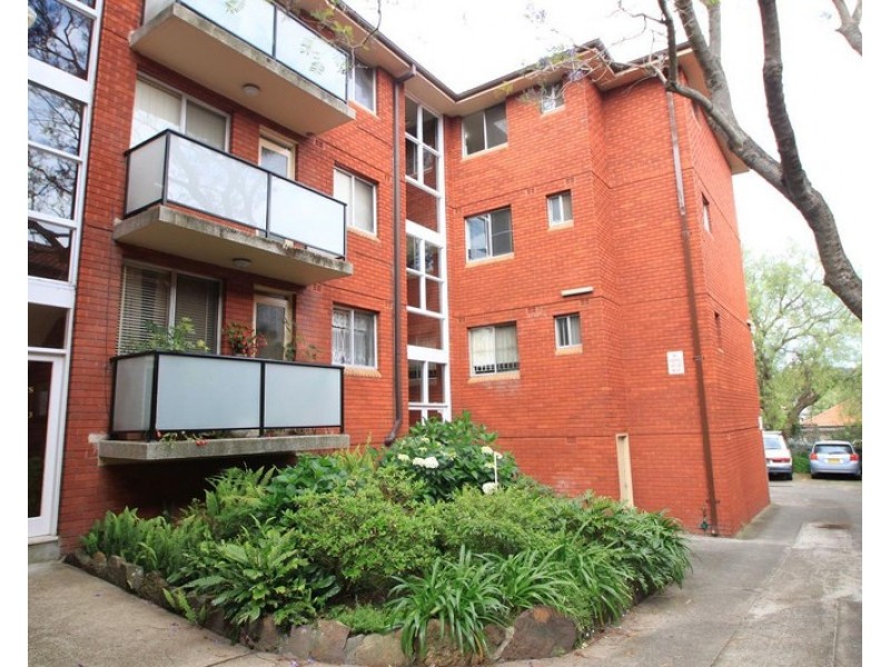 8/8-10 Bayley Street, Marrickville NSW 2204