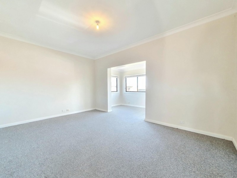 2/11 Floss Street, Hurlstone Park NSW 2193