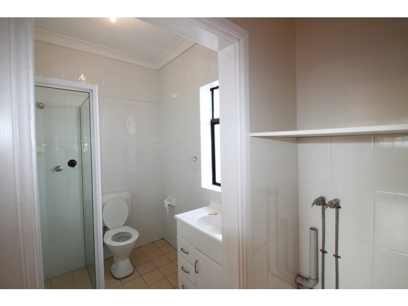 2/11 Floss Street, Hurlstone Park NSW 2193