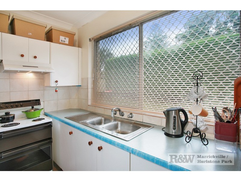 2/56 Crinan Street, Hurlstone Park NSW 2193