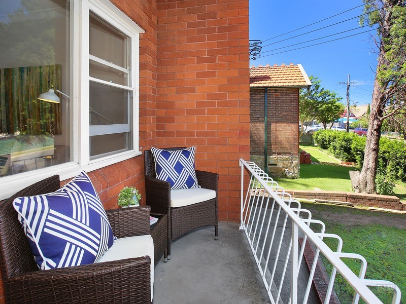 2/16 Melford Street, Hurlstone Park NSW 2193