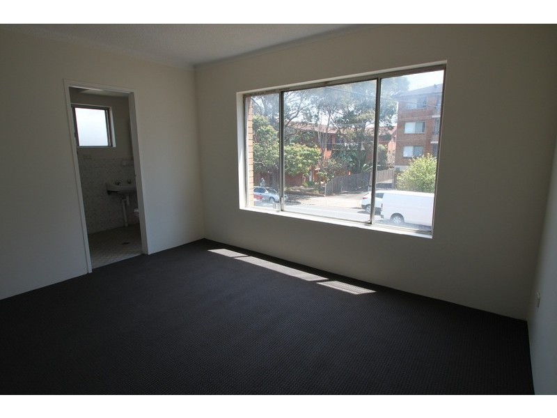2/2-4 London Street, Campsie NSW 2194