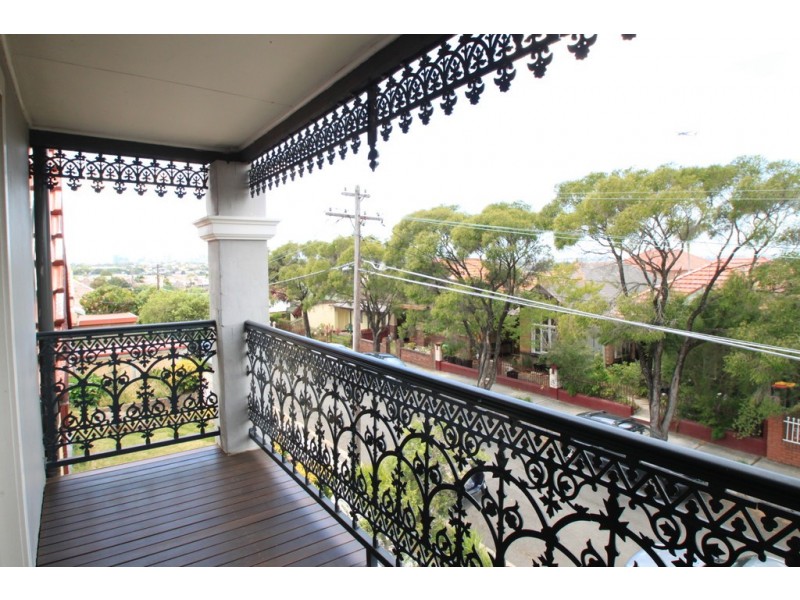 3/8 Ivanhoe Street, Marrickville NSW 2204