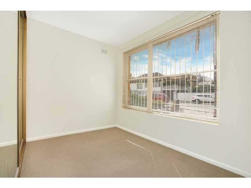1/62 Floss Street, Hurlstone Park NSW 2193