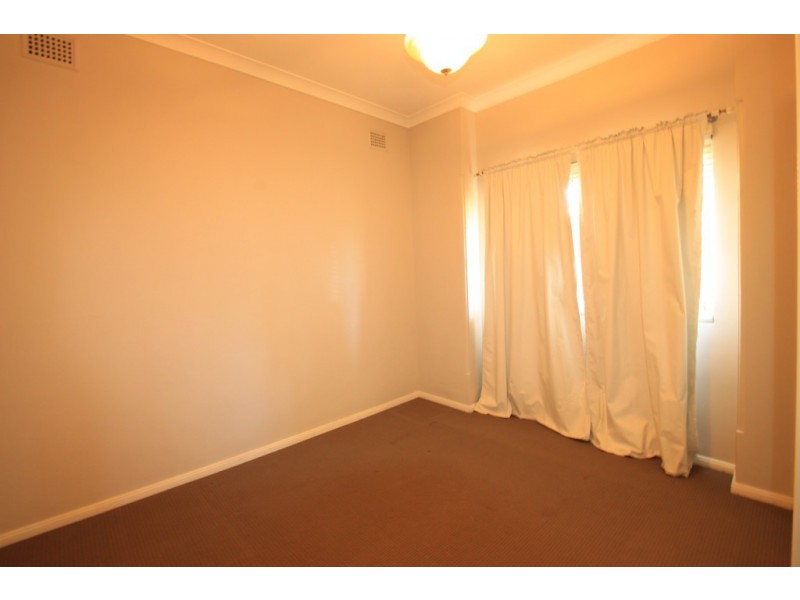 84 Station Street, Tempe NSW 2044