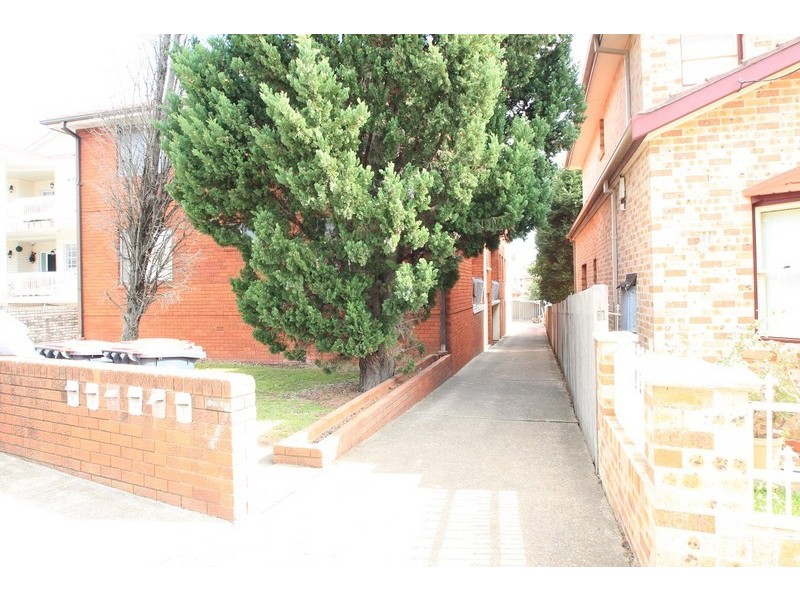 5/7 Mons Street, Canterbury NSW 2193