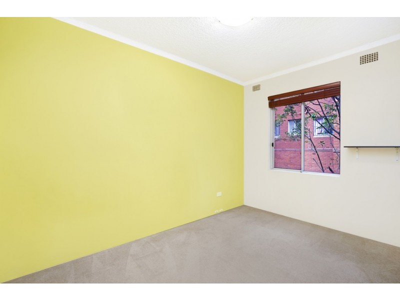 4/11 Bayley Street, Marrickville NSW 2204