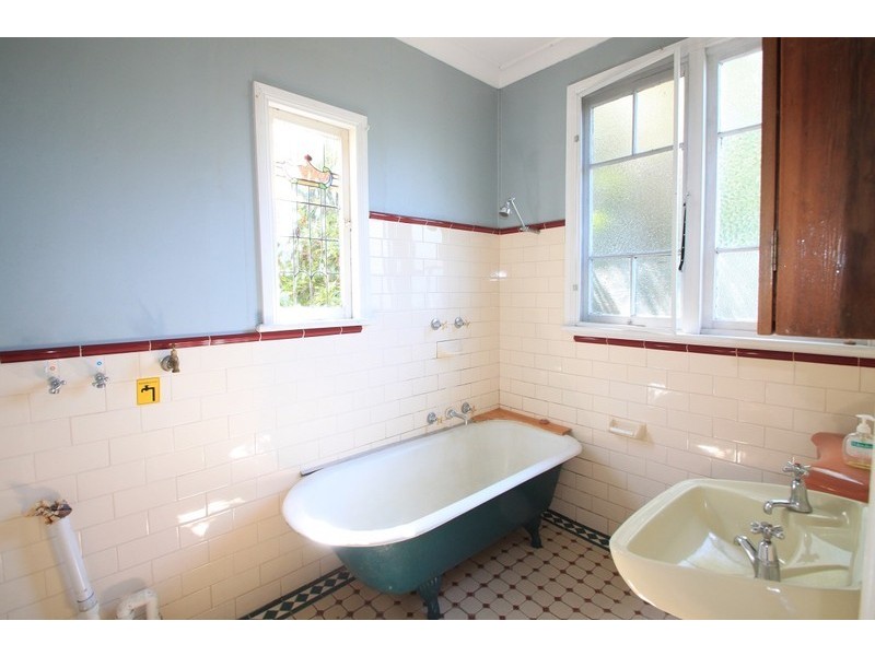 11 Keir Avenue, Hurlstone Park NSW 2193