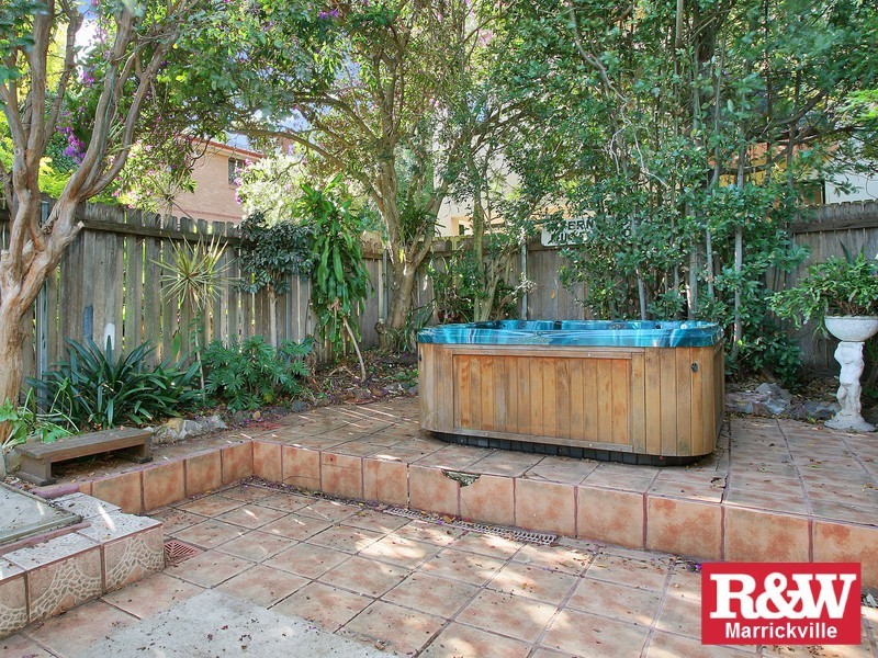 42 Holmesdale Street, Marrickville NSW 2204