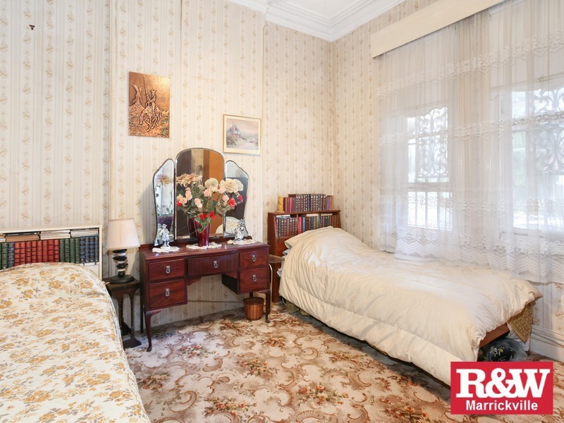 8 Garnet Street, Hurlstone Park NSW 2193