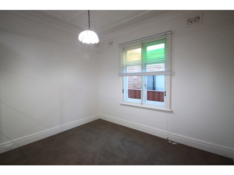 8 Gordon Street, Marrickville NSW 2204