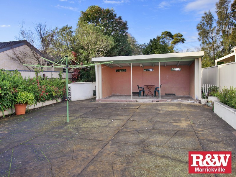 4 Bellombi Street, Campsie NSW 2194