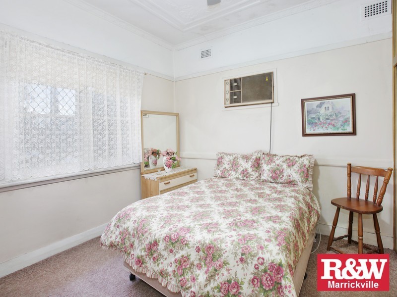 4 Bellombi Street, Campsie NSW 2194