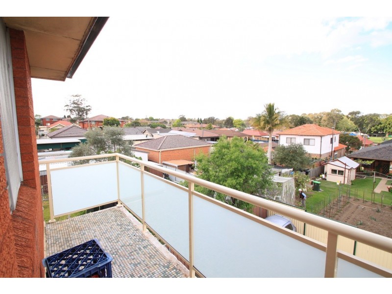 8/4 Campbell Street, Punchbowl NSW 2196