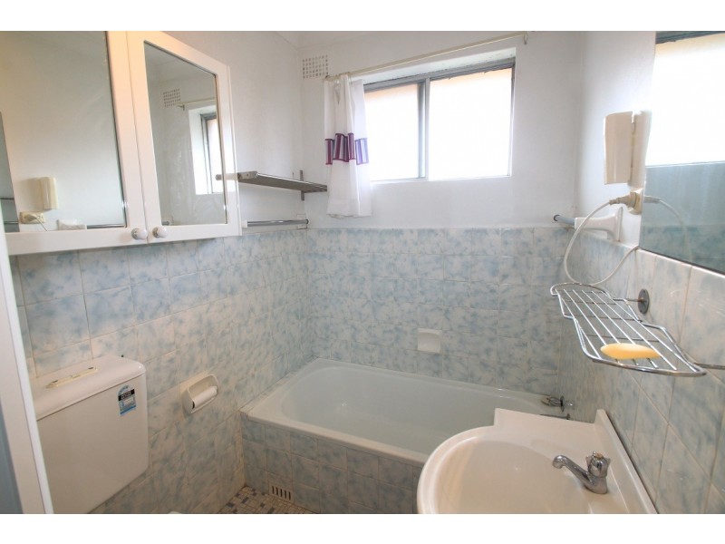 8/4 Campbell Street, Punchbowl NSW 2196