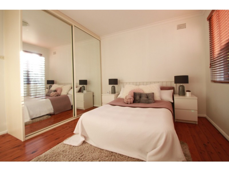 1/8 St Jude Crescent, Belmore NSW 2192