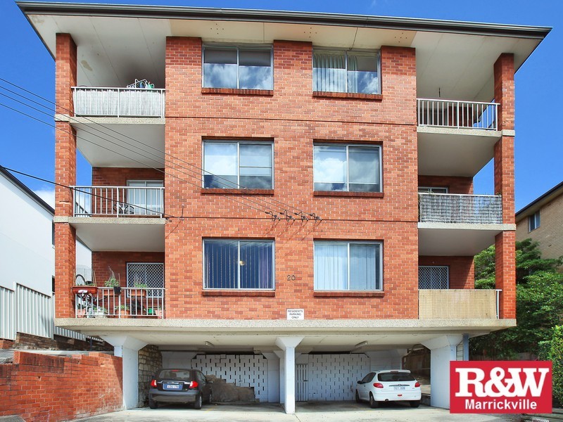 2/18 Schwebel Street, Marrickville NSW 2204