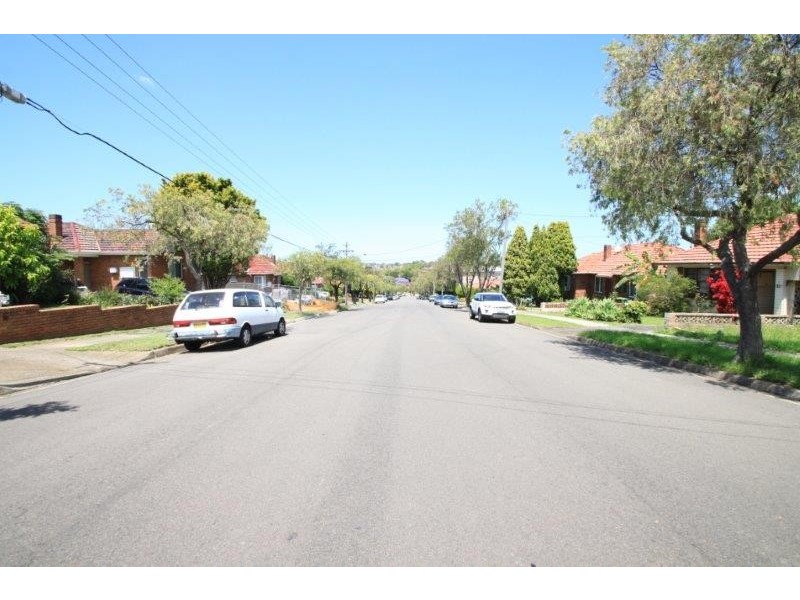 35 Vicliffe Avenue, Campsie NSW 2194