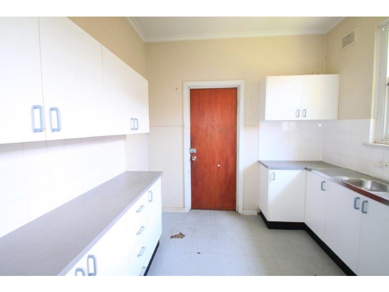 35 Vicliffe Avenue, Campsie NSW 2194