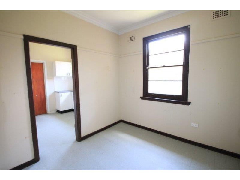 35 Vicliffe Avenue, Campsie NSW 2194