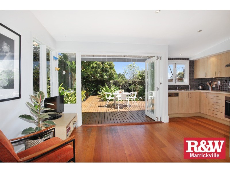 8 Railway Street, Hurlstone Park NSW 2193