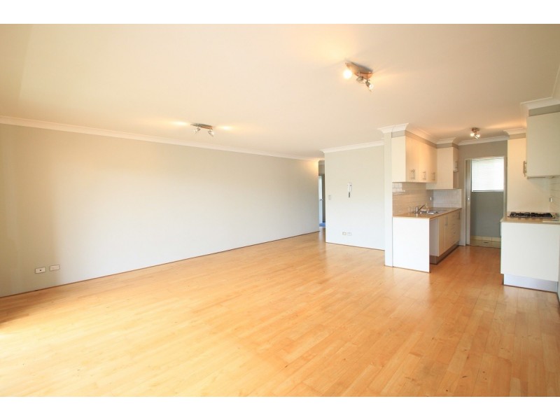 8/2-6 Schwebel Street, Marrickville NSW 2204