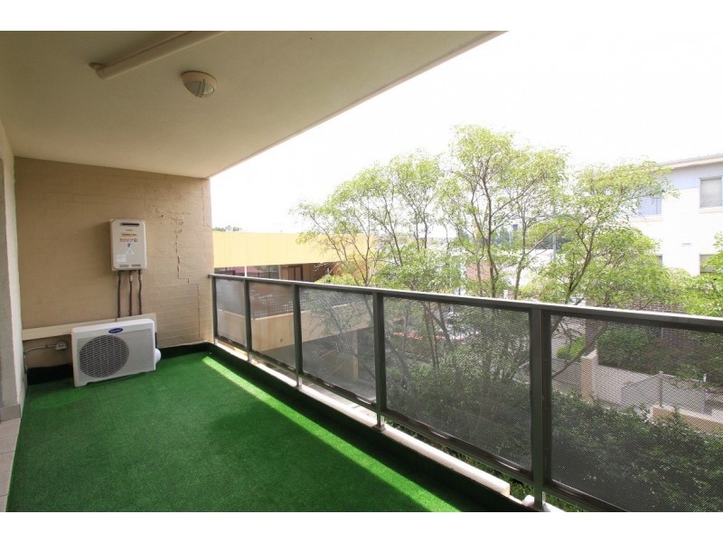 8/2-6 Schwebel Street, Marrickville NSW 2204