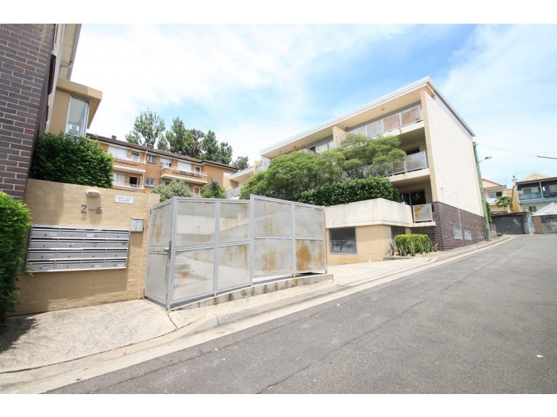 8/2-6 Schwebel Street, Marrickville NSW 2204