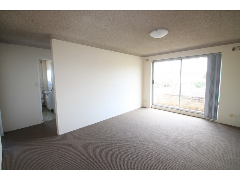8/26 Myers Street, Roselands NSW 2196