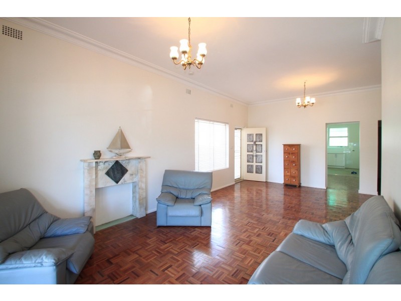 18 Fernhill Street, Hurlstone Park NSW 2193