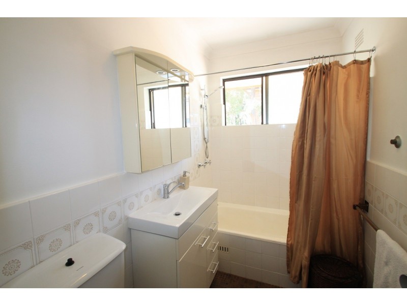 10/23 Jeffrey Street, Canterbury NSW 2193