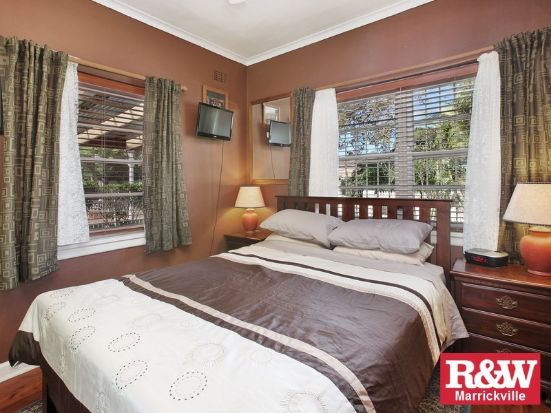 8 Pilgrim Avenue, Marrickville NSW 2204