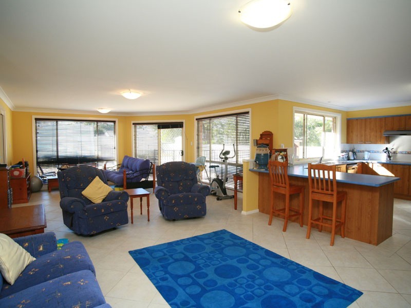 37 Jilliby St, Wyee NSW 2259