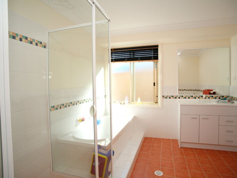 37 Jilliby St, Wyee NSW 2259